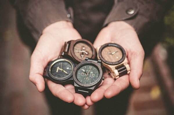 Orologi Legno: la moda del momento, caratteristiche e funzionalità degli orologi da polso in legno